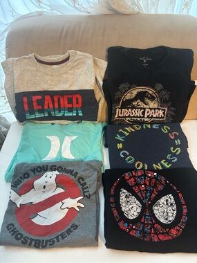 Lot of 6 short sleeve graphic boy t shirts size 10/12 different brands